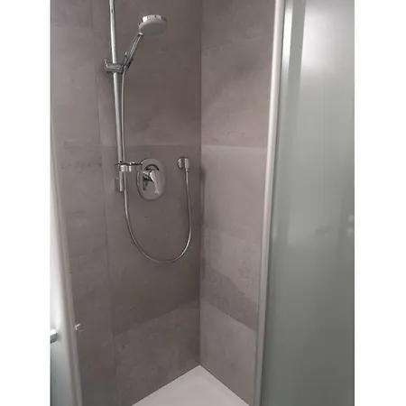 With 1 Bedroom *
