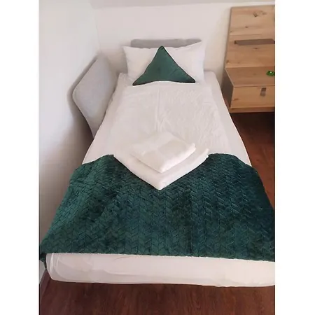 With 1 Bedroom Herbstein